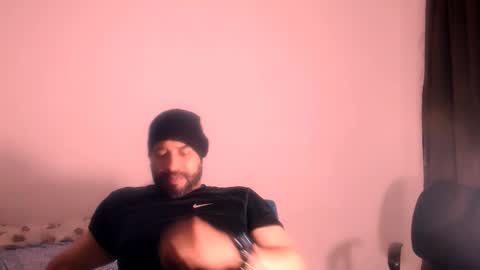 En moreno online show from 11.18.25