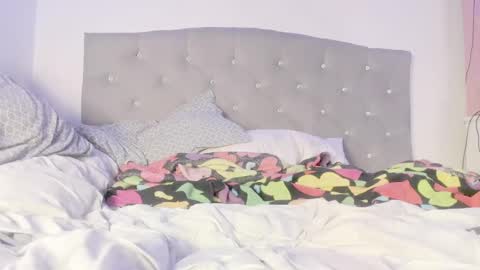 jhoanatrans22 online show from 12.19.24