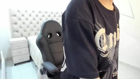 jhoanleandro online show from 10.11.25