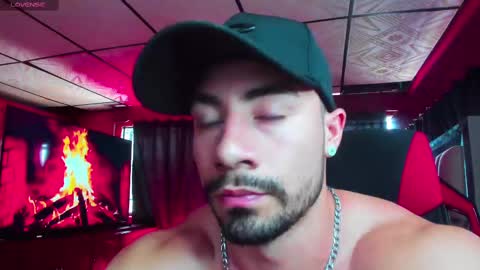 Jhojan Strong  online show from 03.07.25