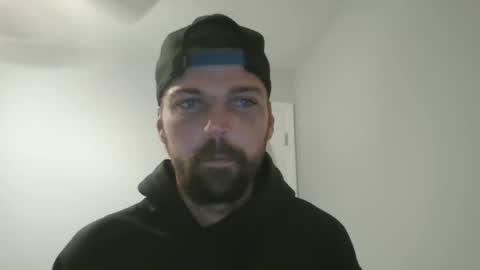 Snapshot of jholls chatting on 01.22.25 jholls online show from 01.22.25