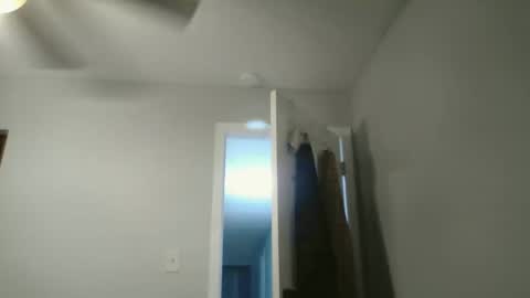 Snapshot of jholls chatting on 02.10.25 jholls online show from 02.10.25