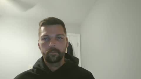 Snapshot of jholls chatting on 03.04.25 jholls online show from 03.04.25