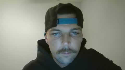 Snapshot of jholls chatting on 10.12.25 jholls online show from 10.12.25