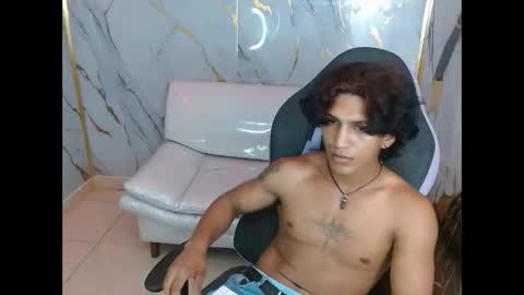 Snapshot of jhon_cooper18 chatting on 02.01.26 jhost online show from 02.01.26