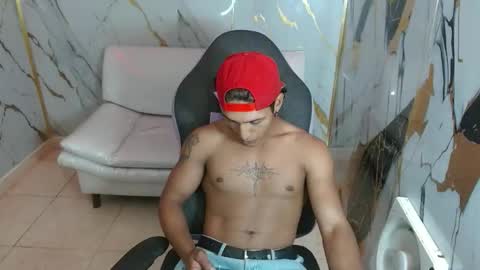 Snapshot of jhon_cooper18 chatting on 02.05.26 jhost online show from 02.05.26