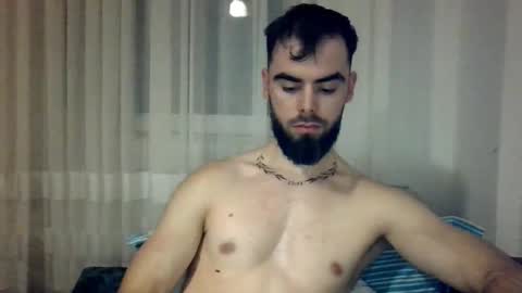 Here are Jhon and Tomy online show from 10.31.25