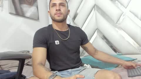 Snapshot of jhonny_flames7 chatting on 12.21.24 jhonny online show from 12.21.24