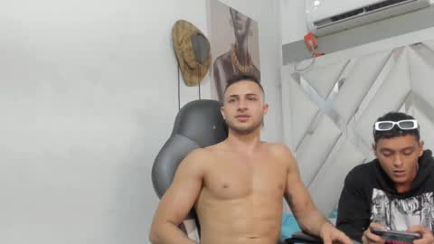 Snapshot of jhonny_flames7 chatting on 01.16.25 jhonny online show from 01.16.25