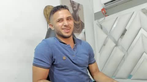 Snapshot of jhonny_flames7 chatting on 01.17.25 jhonny online show from 01.17.25