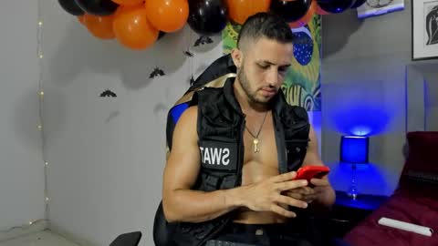 Snapshot of jhonny_flames7 chatting on 10.30.25 jhonny online show from 10.30.25