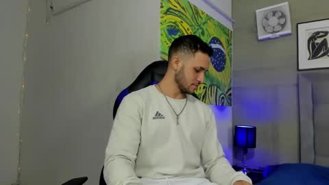 Snapshot of jhonny_flames7 chatting on 12.19.25 jhonny online show from 12.19.25