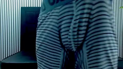 jhontorres018 online show from 02.18.25