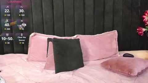 Snapshot of jhos_padill chatting on 10.23.25 jhos online show from 10.23.25