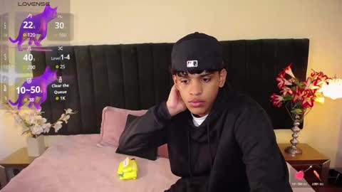 Snapshot of jhos_padill chatting on 10.25.25 jhos online show from 10.25.25