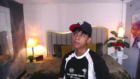 Snapshot of jhos_padill chatting on 12.01.25 jhos online show from 12.01.25