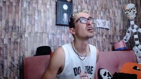 jhosuamoore2 online show from 10.19.25