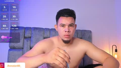Snapshot of jhotta_foxx chatting on 05.22.26 Jhonatan80 online show from 05.22.26