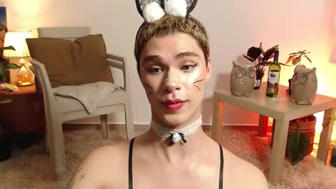 Jhuan Nhez online show from 10.31.25