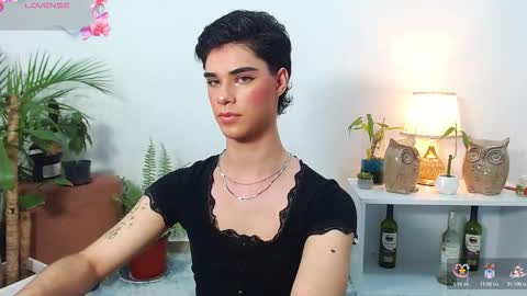 Jhuan Nhez online show from 03.12.26