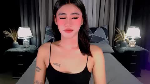 jhuliana_and_charles_room online show from 09.15.25