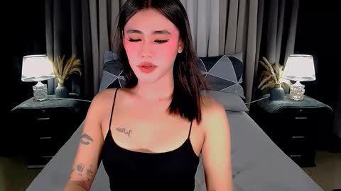 jhuliana_and_charles_room online show from 09.16.25