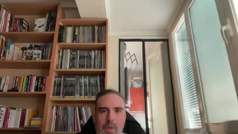 Snapshot of jim_dick chatting on 10.04.25 Jim Dick online show from 10.04.25