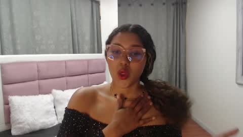 Jimena  online show from 10.14.25