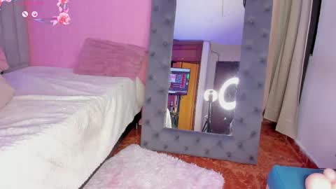 Snapshot of jimerestrep chatting on 03.11.25 Jime online show from 03.11.25