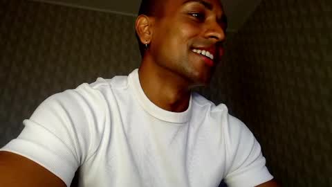 Snapshot of jimi_damien chatting on 05.17.26 JD online show from 05.17.26