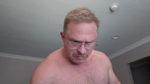 TravelingMassageGuy online show from 03.26.26