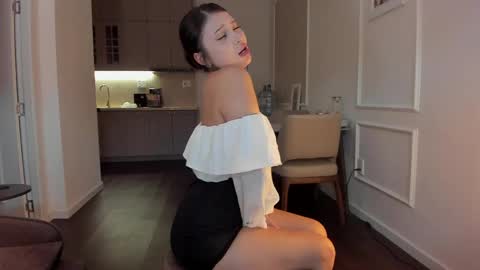 Snapshot of jina_meow chatting on 05.30.26 Jina meow online show from 05.30.26