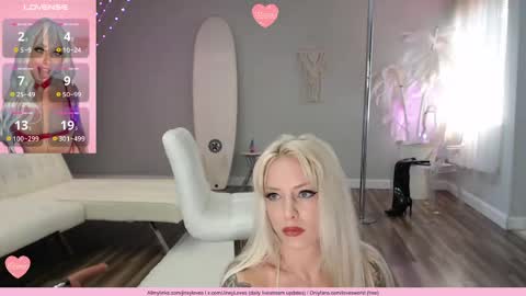 Snapshot of jinxy_loves chatting on 05.23.26 jinxy loves online show from 05.23.26