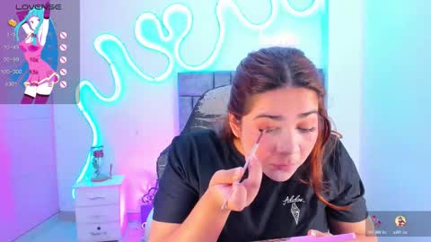 Snapshot of jisoo__ chatting on 11.05.25 kim online show from 11.05.25