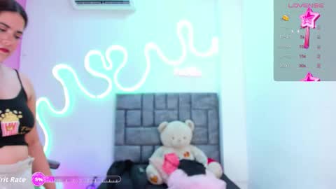 Snapshot of jisoo__ chatting on 11.23.25 kim online show from 11.23.25