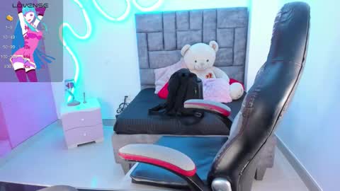 Snapshot of jisoo__ chatting on 11.26.25 kim online show from 11.26.25