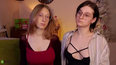 Hey Guys We are Julia ginger  Tina brunette online show from 12.19.24