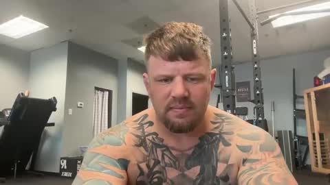 Snapshot of jitzgolfer chatting on 02.26.25 jitzgolfer online show from 02.26.25