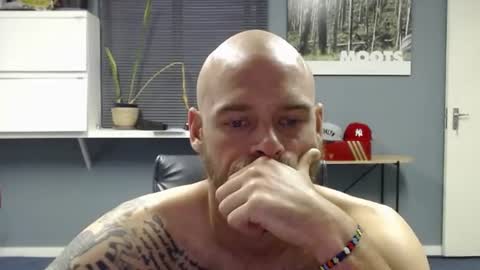 JamesJan van Rebel online show from 01.11.25