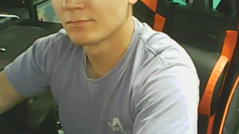 Snapshot of jjhynes402 chatting on 06.04.26 Jake online show from 06.04.26