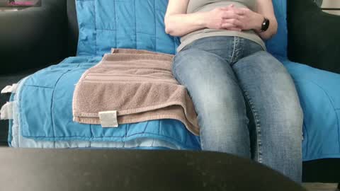 Nicole  Allen online show from 02.01.25