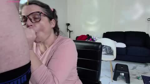 Nicole  Allen online show from 09.09.25