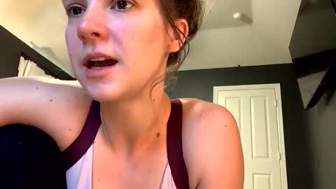 jlynn1997 online show from 11.15.25