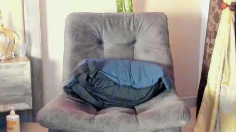 JOAN SAENZ online show from 02.08.25