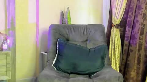 JOAN SAENZ online show from 02.23.25