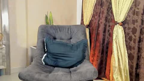 JOAN SAENZ online show from 02.24.25