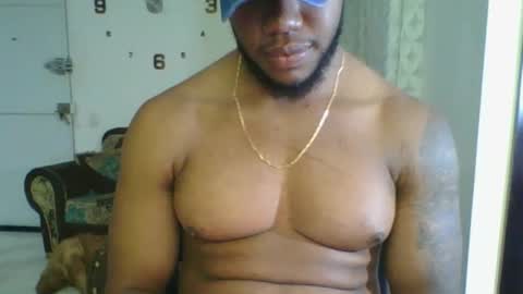 JOAN SAENZ online show from 12.05.25