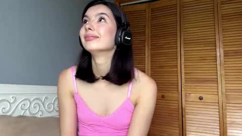 Snapshot of joanaphippin chatting on 05.28.26 joanaphippin online show from 05.28.26