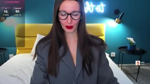 Joan online show from 02.03.26