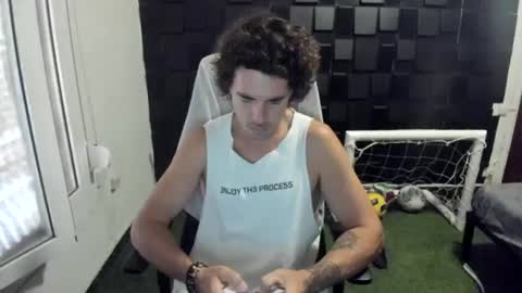 Snapshot of joaquin420_hot chatting on 06.26.26 joaquin420_hot online show from 06.26.26